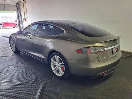 2015 Tesla Model S P85D