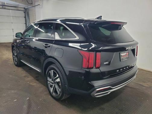 Aurora Black 2022 Kia Sorento Plug-In Hybrid SX