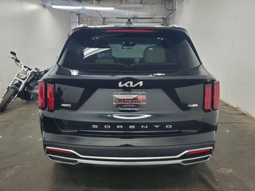 Aurora Black 2022 Kia Sorento Plug-In Hybrid SX