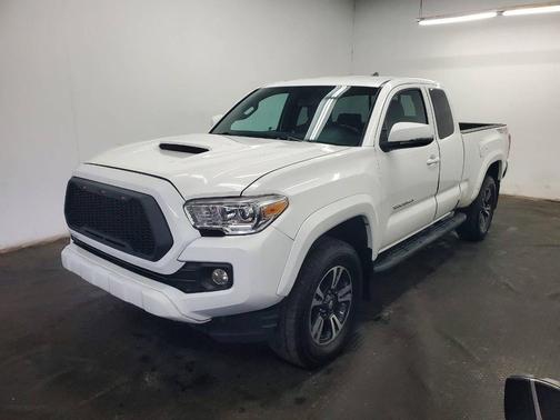 2016 Toyota Tacoma TRD Sport