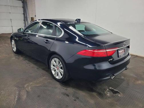 2016 Jaguar XF 35t Premium