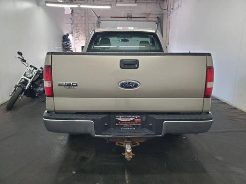 2005 Ford F-150 XLT