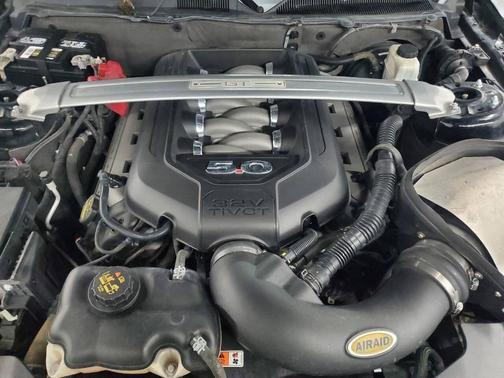 2013 Ford Mustang GT Premium