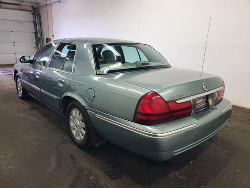 Gray 2005 Mercury Grand Marquis LS