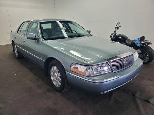 Gray 2005 Mercury Grand Marquis LS