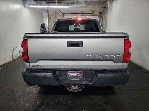 2015 Toyota Tundra SR5