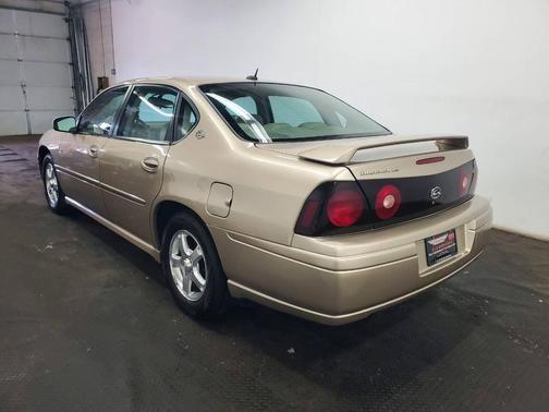 Gold 2005 Chevrolet Impala LS