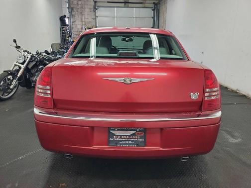 2007 Chrysler 300C Base