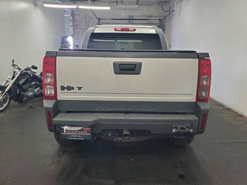 2009 Hummer H3T Luxury Edition