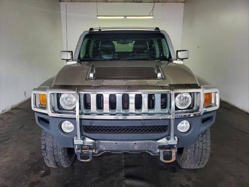 2009 Hummer H3T Luxury Edition