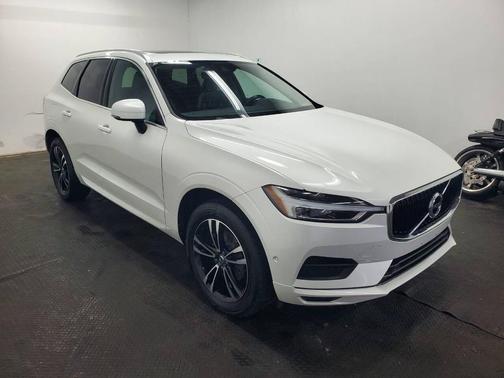2019 Volvo XC60 T5 Momentum
