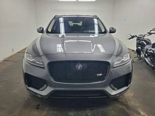 2019 Jaguar F-PACE S