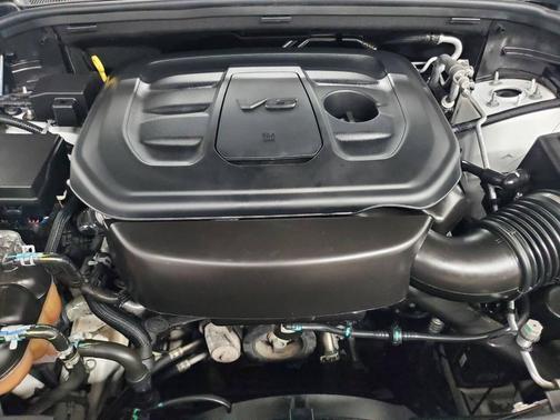 White Knuckle Clearcoat 2020 Dodge Durango SXT RWD