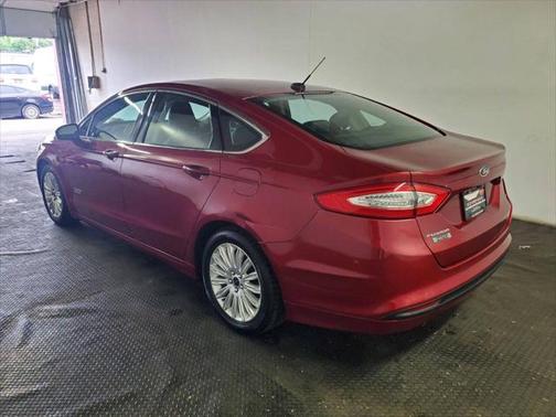 2016 Ford Fusion Energi SE Luxury