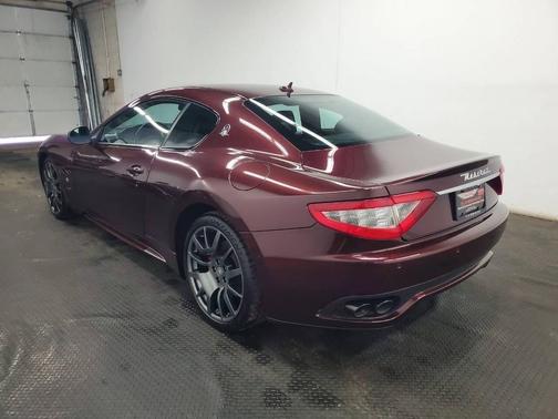 2012 Maserati GranTurismo S Auto