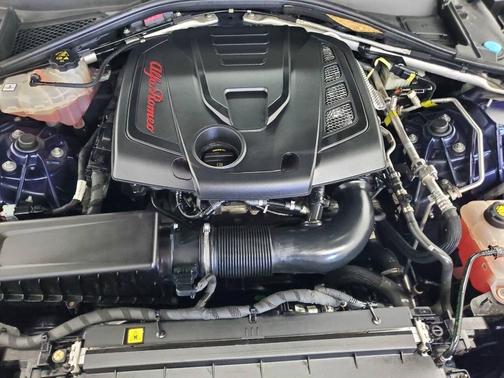 Montecarlo Blue Metallic 2017 Alfa Romeo Giulia Ti