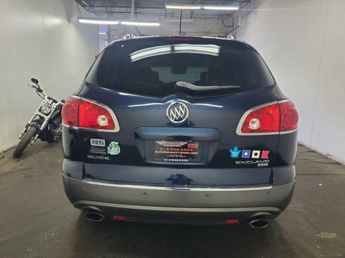 Blue 2011 Buick Enclave 1XL