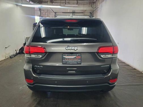 2020 Jeep Grand Cherokee Laredo