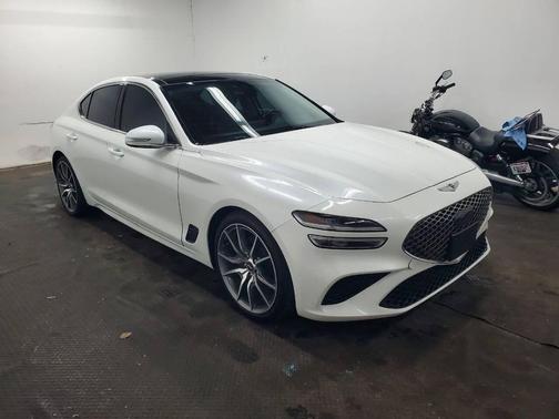 2022 Genesis G70 2.0T RWD