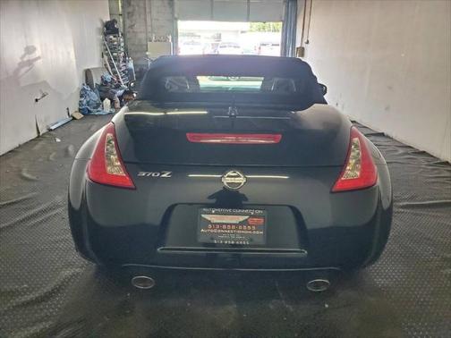 2011 Nissan 370Z Touring