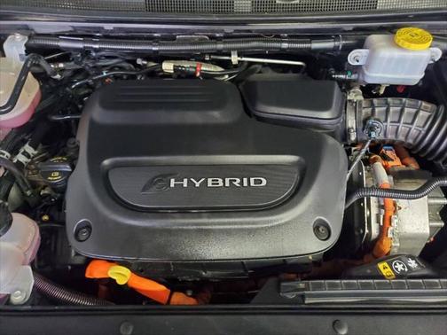 2022 Chrysler Pacifica Hybrid Touring L