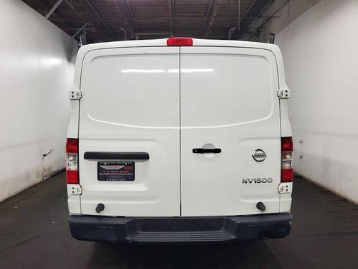 2016 Nissan NV Cargo NV1500 SV V6