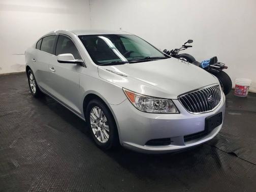 2013 Buick LaCrosse Base 4dr Sedan