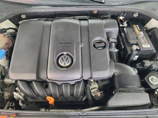 2013 Volkswagen Passat 2.5 SE