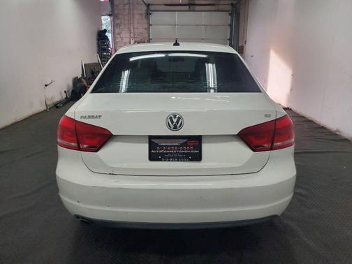 2013 Volkswagen Passat 2.5 SE