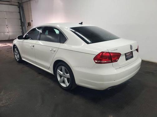 2013 Volkswagen Passat 2.5 SE
