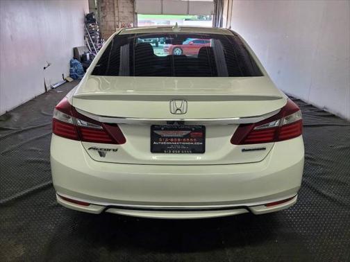 2017 Honda Accord Hybrid EX-L