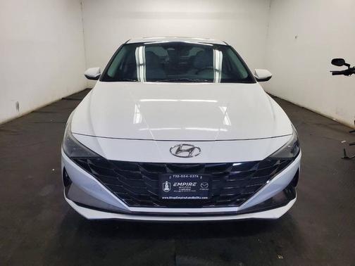 2022 Hyundai ELANTRA HEV Limited