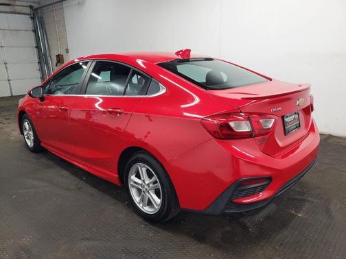 Red 2017 Chevrolet Cruze LT