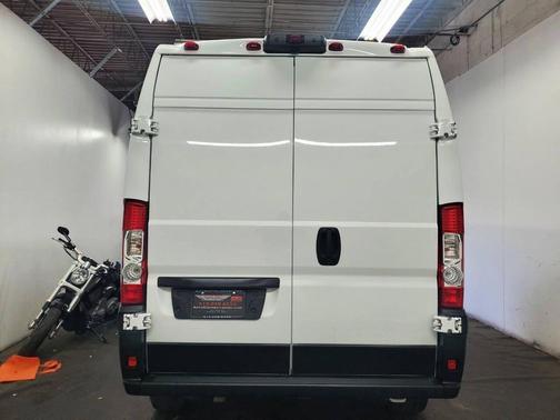 Bright White Clearcoat 2023 RAM ProMaster 2500 High Roof
