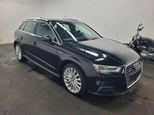 2017 Audi A3 e-tron 1.4T Tech Premium Plus