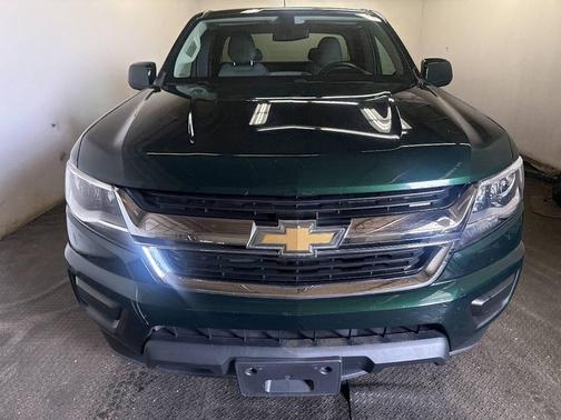 Green 2016 Chevrolet Colorado WT