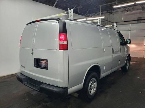 2020 Chevrolet Express 2500 RWD 2500 Regular Wheelbase WT
