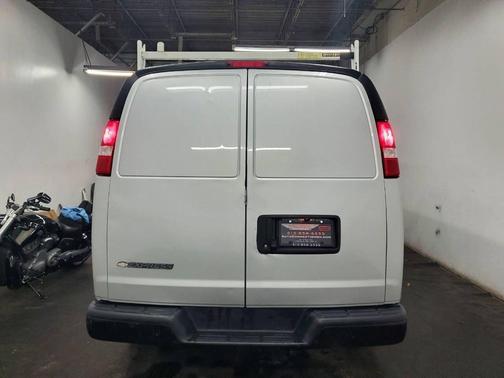 2020 Chevrolet Express 2500 RWD 2500 Regular Wheelbase WT