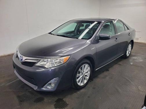 2014 Toyota Camry Hybrid XLE