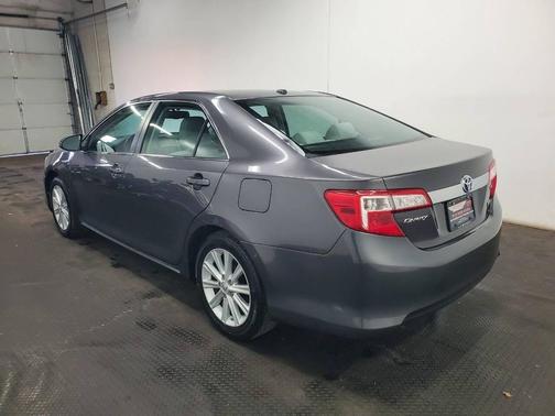 2014 Toyota Camry Hybrid XLE