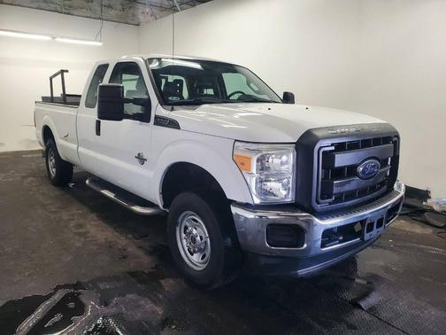 Oxford White 2014 Ford F-250 XL
