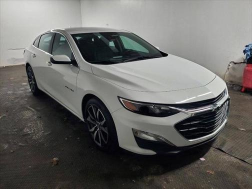 2023 Chevrolet Malibu FWD RS