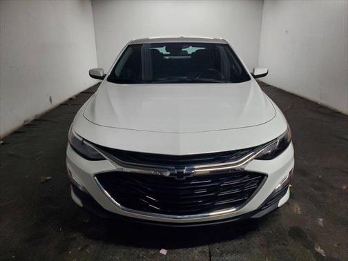 2023 Chevrolet Malibu FWD RS