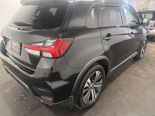 Labrador Black Pearl 2022 Mitsubishi Outlander Sport 2.0 ES