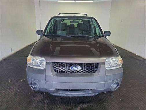2005 Ford Escape XLS