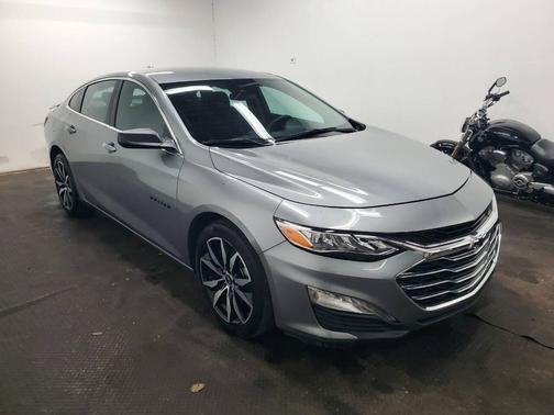 2025 Chevrolet Malibu FWD RS