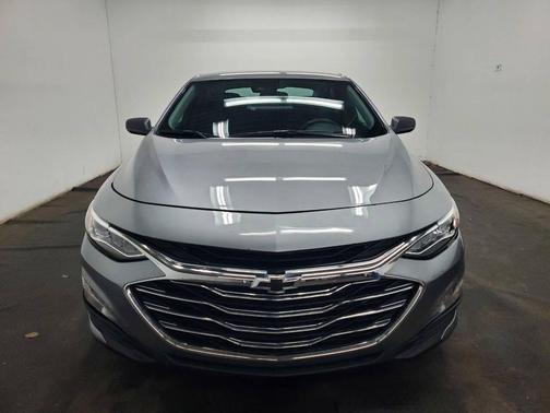 2025 Chevrolet Malibu FWD RS