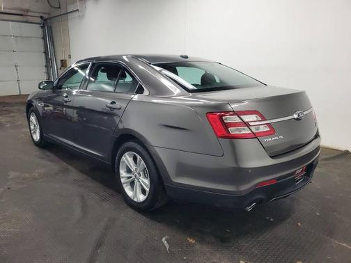 2016 Ford Taurus SEL