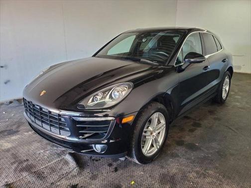 2017 Porsche Macan Base