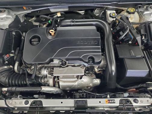 2020 Chevrolet Malibu FWD LT